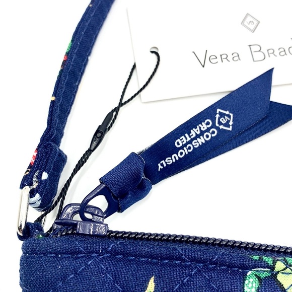 Vera Bradley RFID Convertible Wristlet in Snow Globe Motifs - Picture 4 of 14